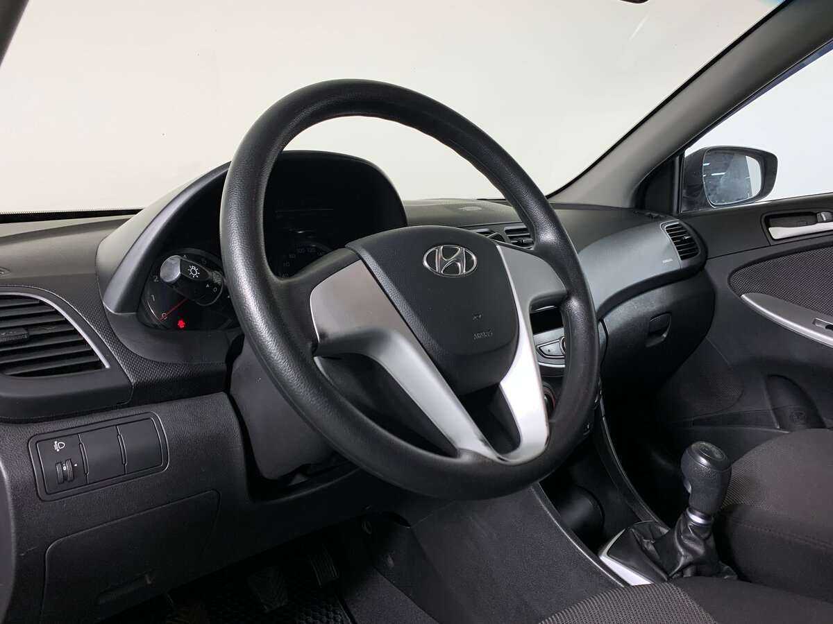 Hyundai Solaris, 2012 - Фото №8