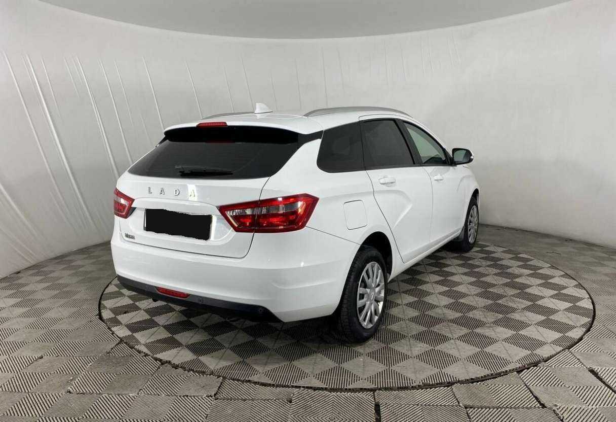 Lada (ВАЗ) Vesta SW, 2021 - Фото №4