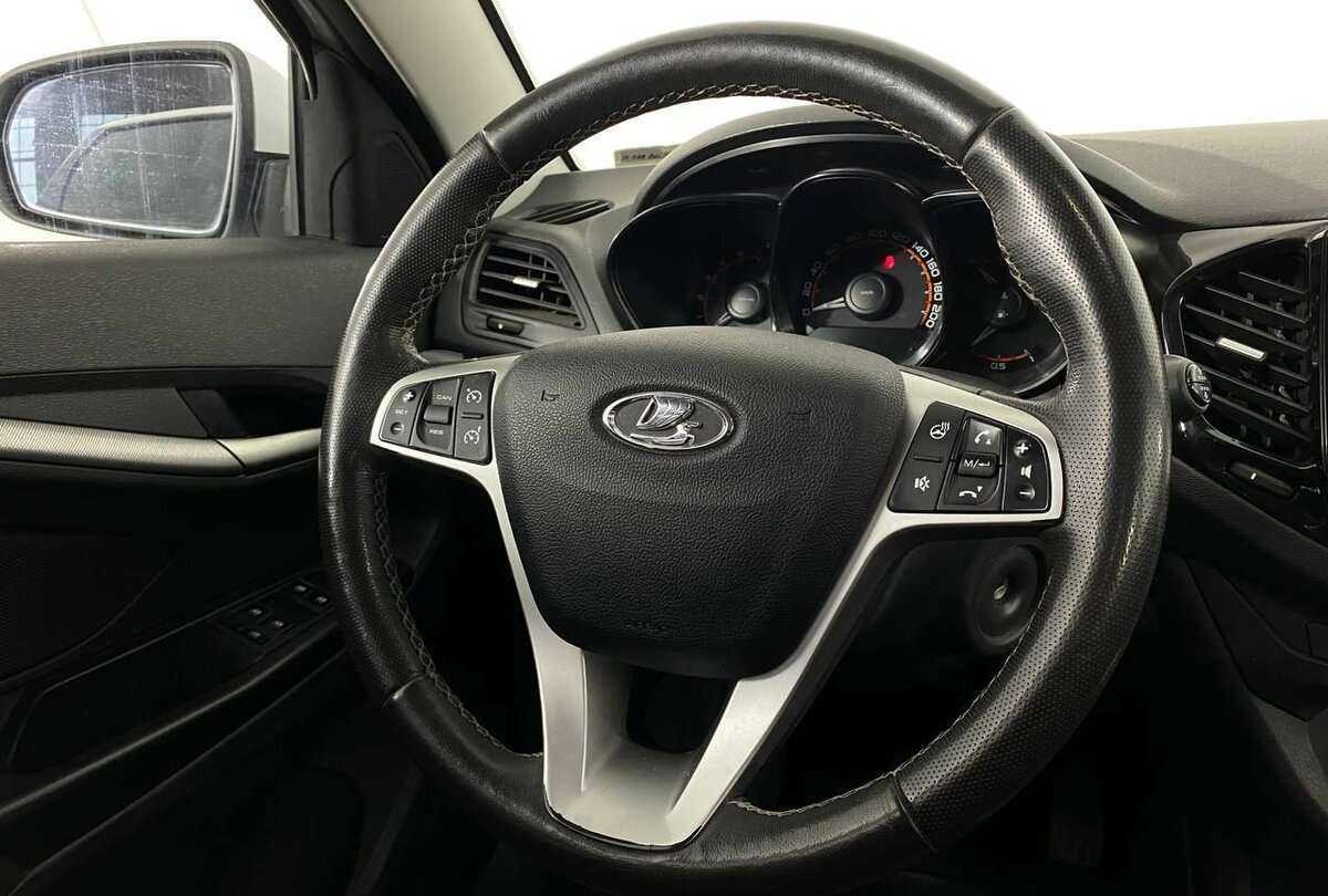 Lada (ВАЗ) Vesta SW, 2021 - Фото №8