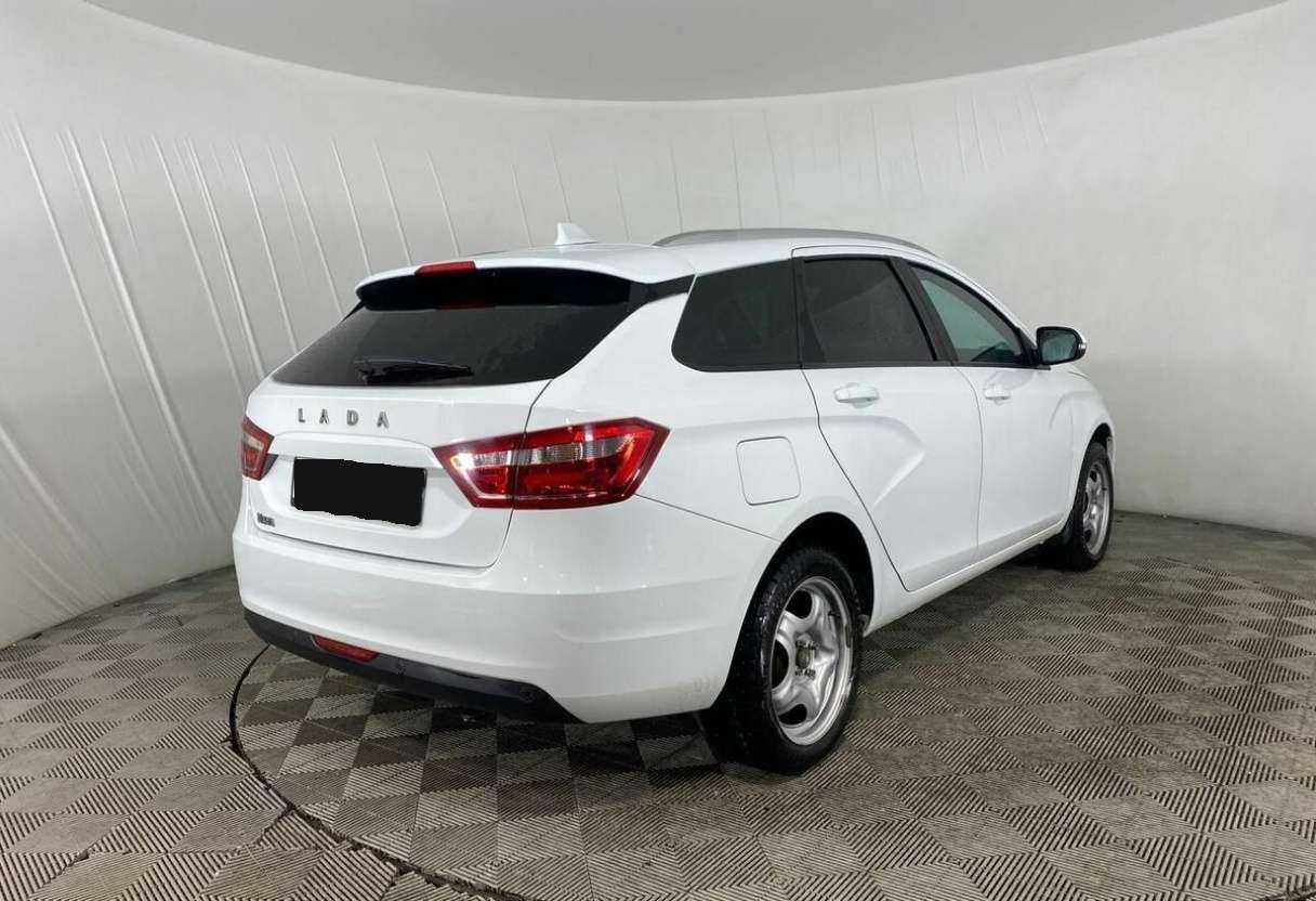 Lada (ВАЗ) Vesta SW, 2019 - Фото №4