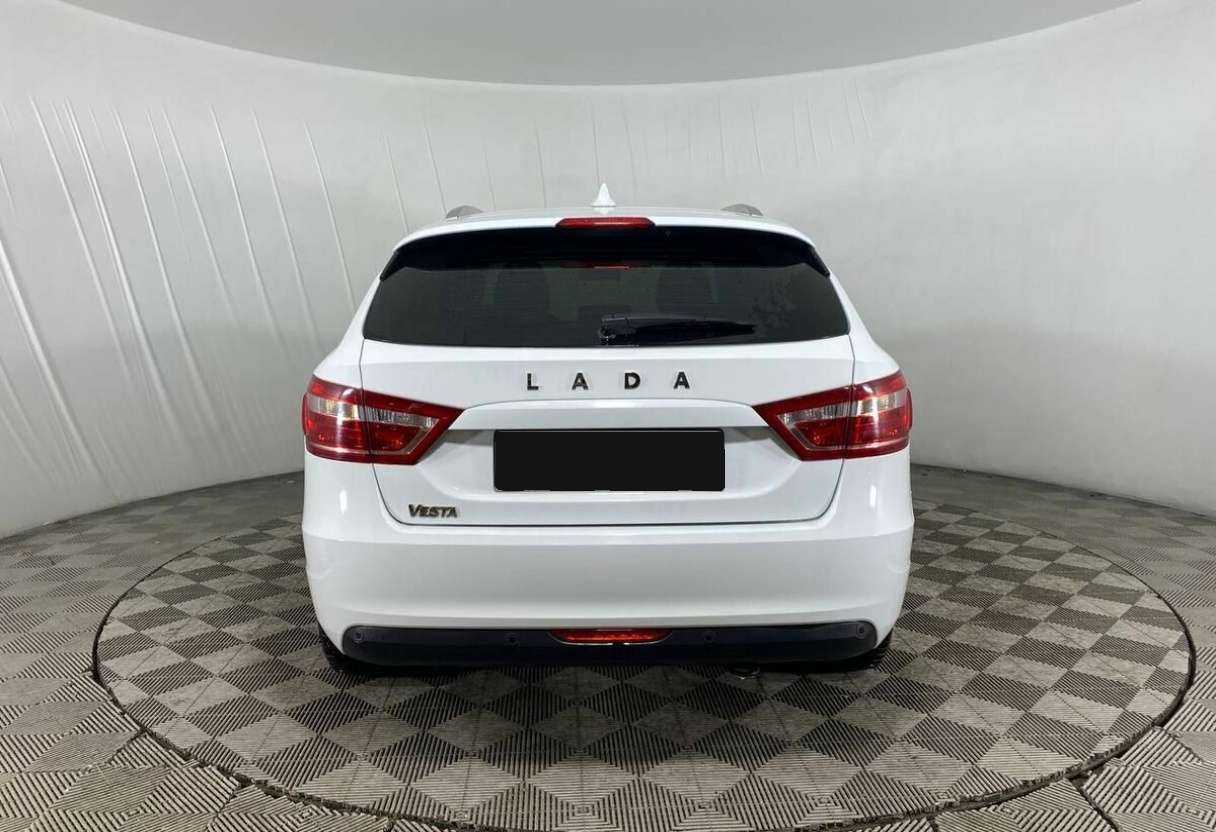 Lada (ВАЗ) Vesta SW, 2019 - Фото №5