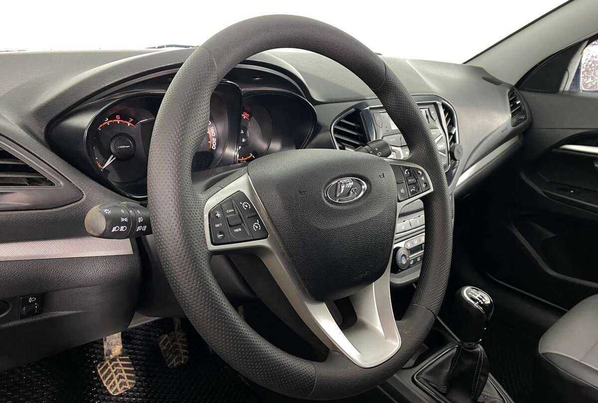 Lada (ВАЗ) Vesta SW, 2019 - Фото №12