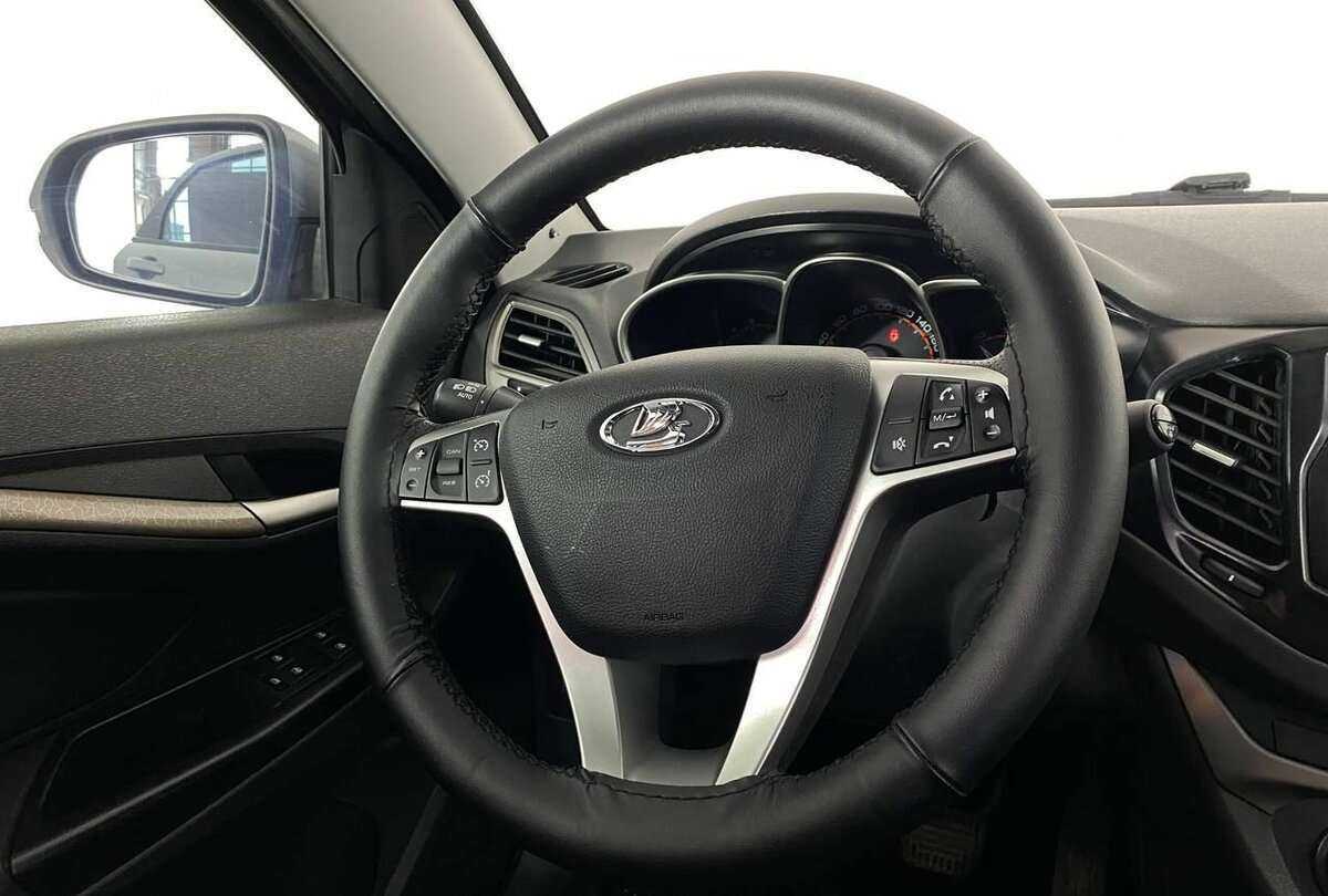 Lada (ВАЗ) Vesta, 2020 - Фото №8