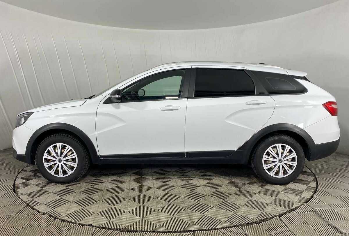 Lada (ВАЗ) Vesta SW, 2020 - Фото №7