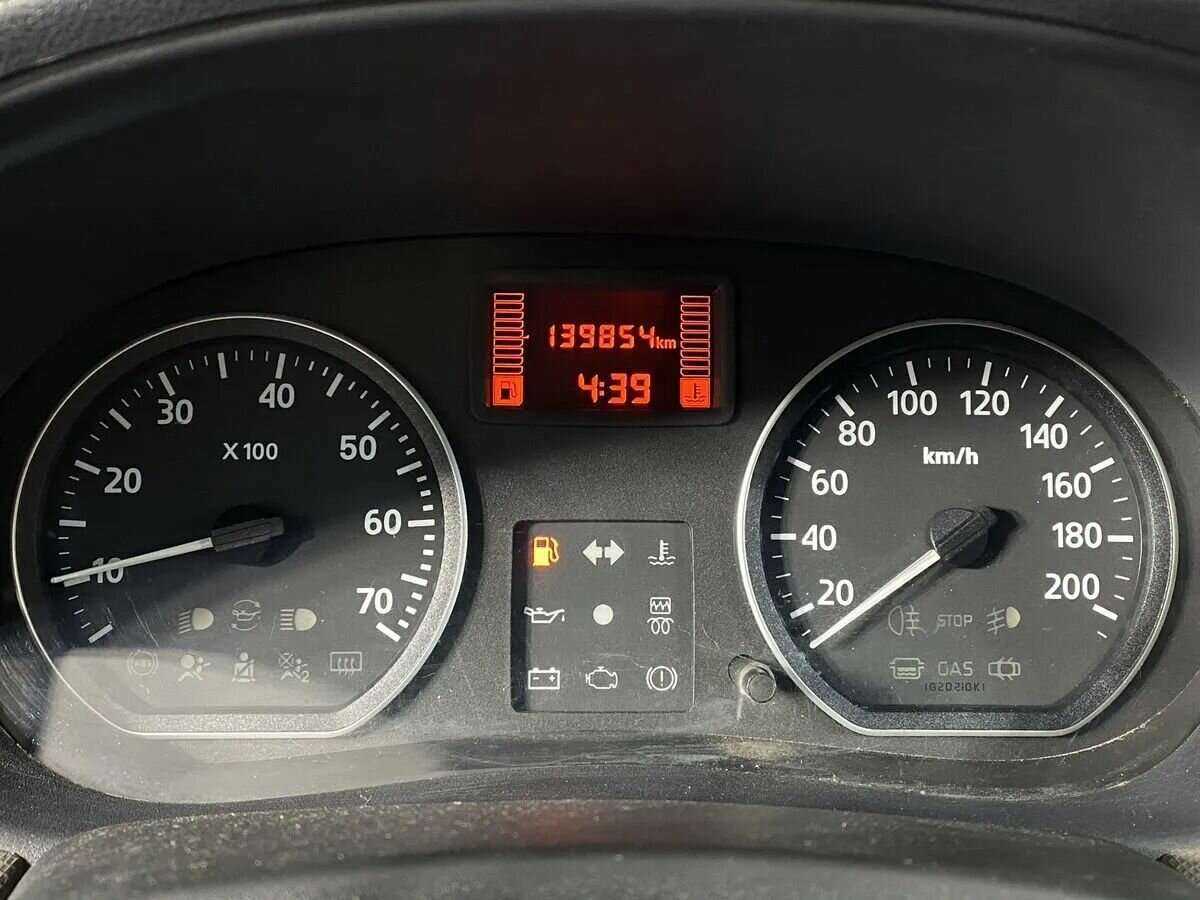 Renault Logan, 2012 - Фото №10