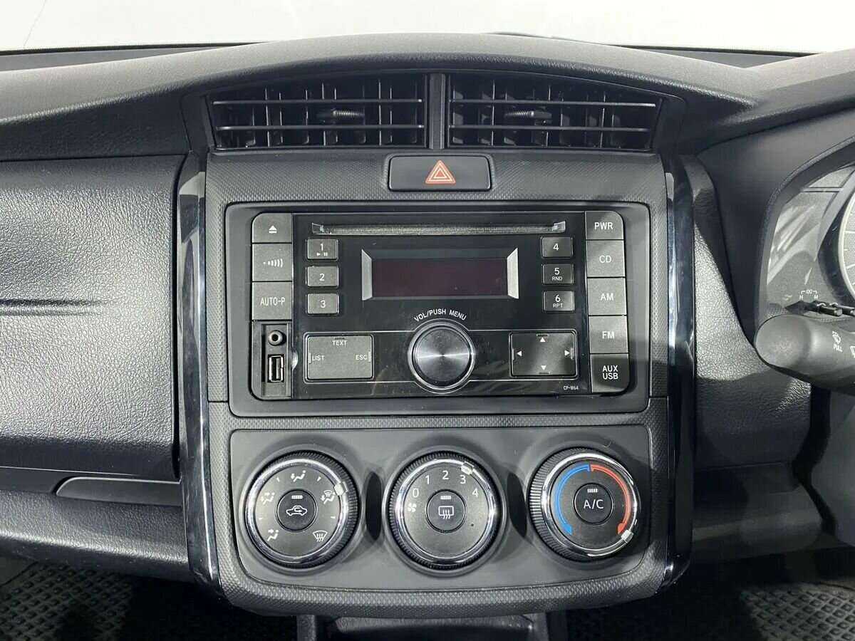 Toyota Corolla Axio, 2016 - Фото №9