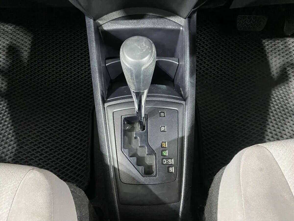 Toyota Corolla Axio, 2016 - Фото №10