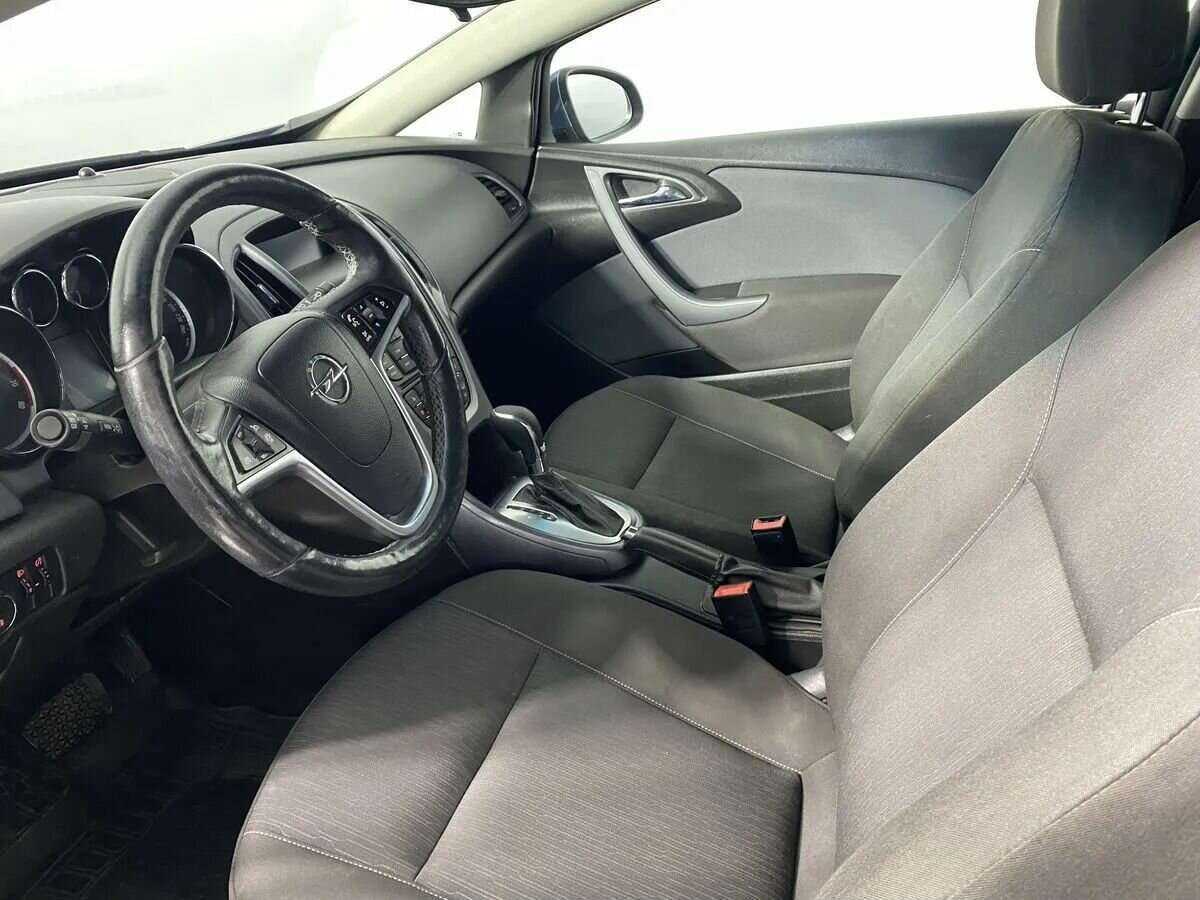 Opel Astra GTC, 2013 - Фото №8