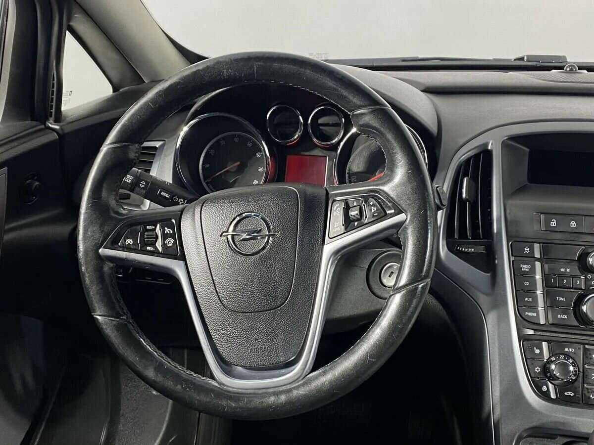 Opel Astra GTC, 2013 - Фото №11