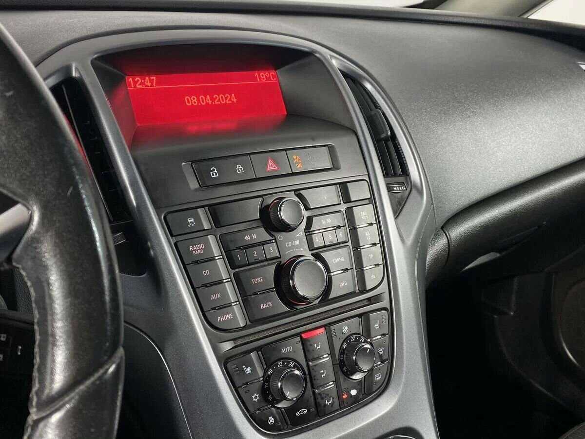 Opel Astra GTC, 2013 - Фото №14