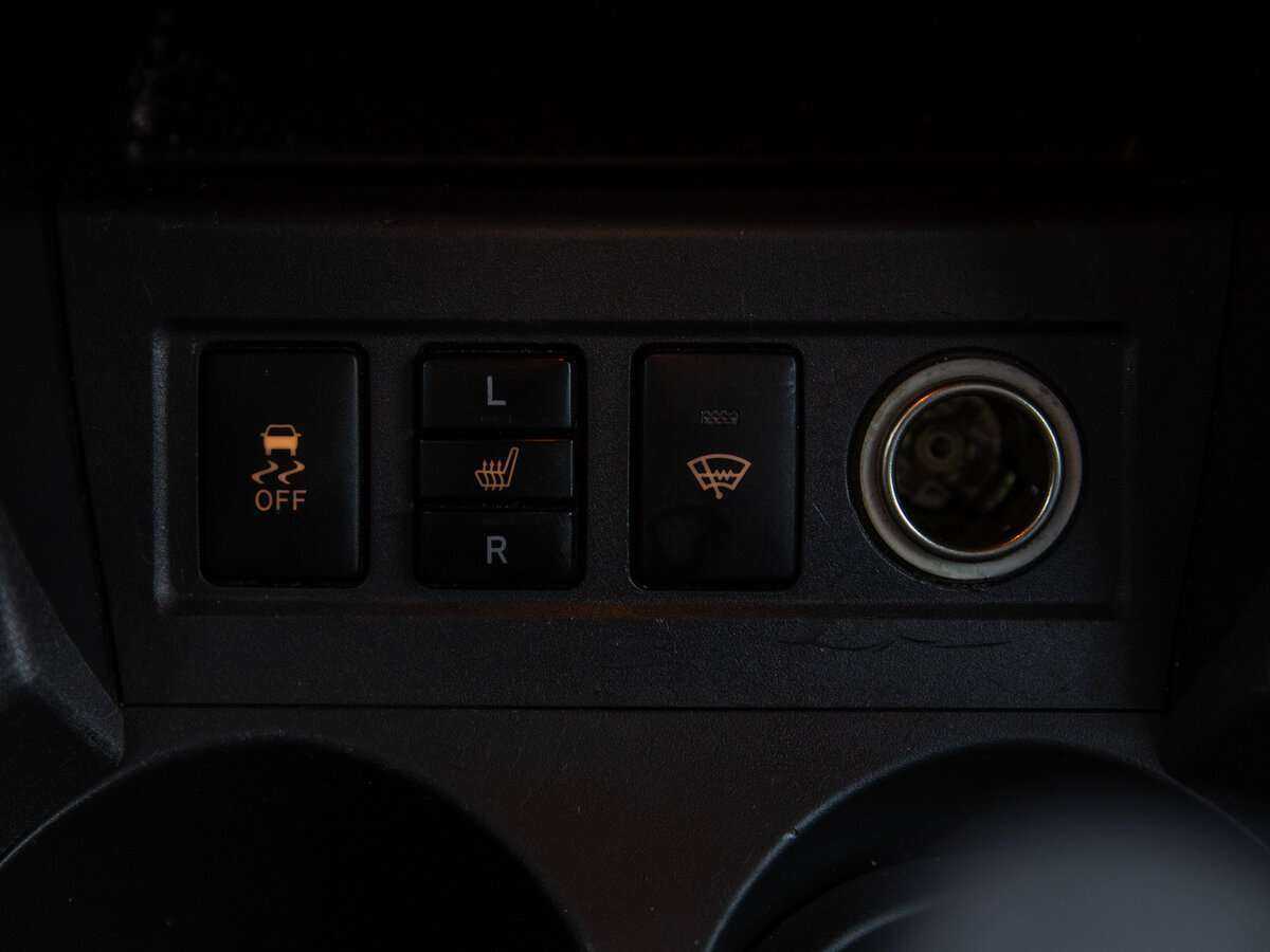 Toyota RAV4, 2012 - Фото №12