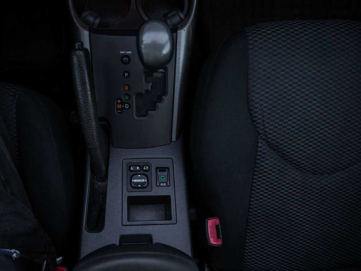 Toyota RAV4, 2012 - Фото №13