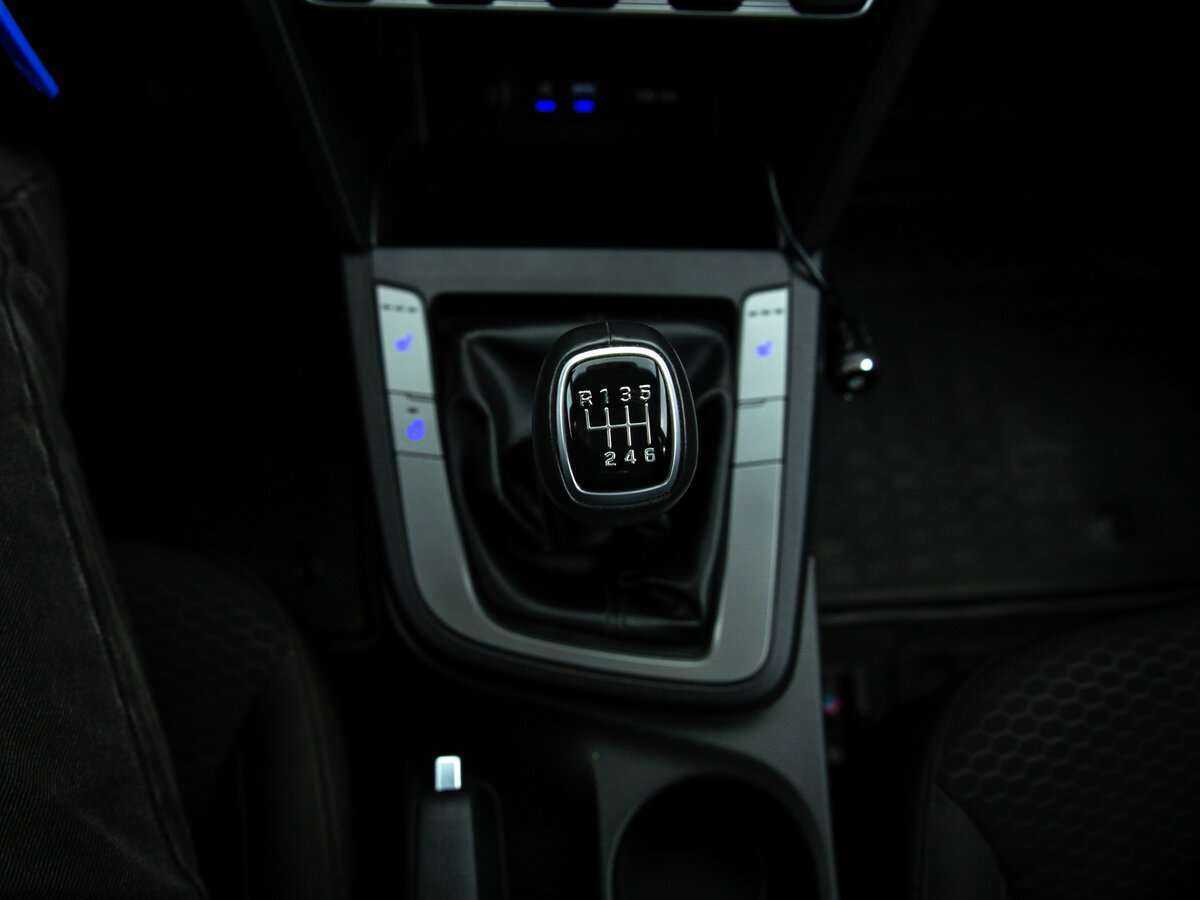 Hyundai Elantra, 2020 - Фото №15