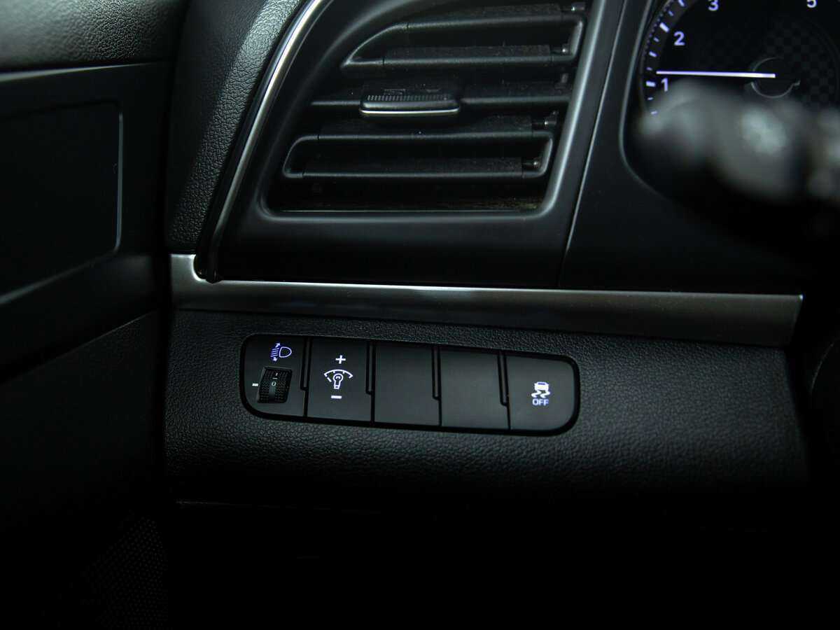 Hyundai Elantra, 2020 - Фото №16