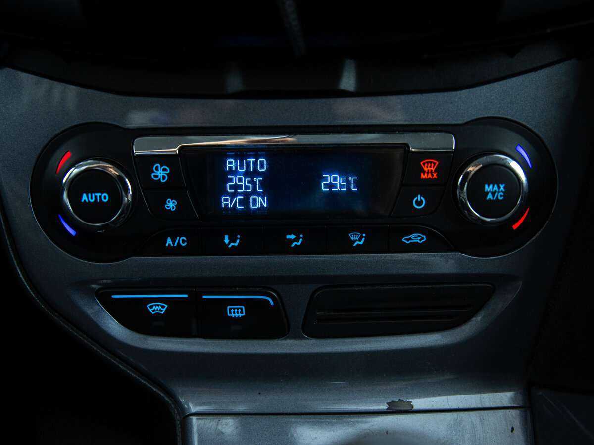Ford Focus, 2012 - Фото №10