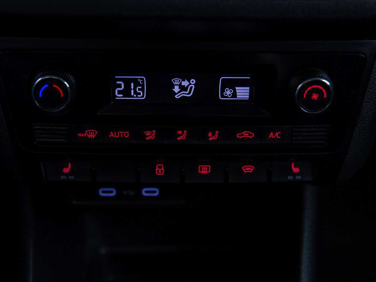 Volkswagen Polo, 2020 - Фото №12