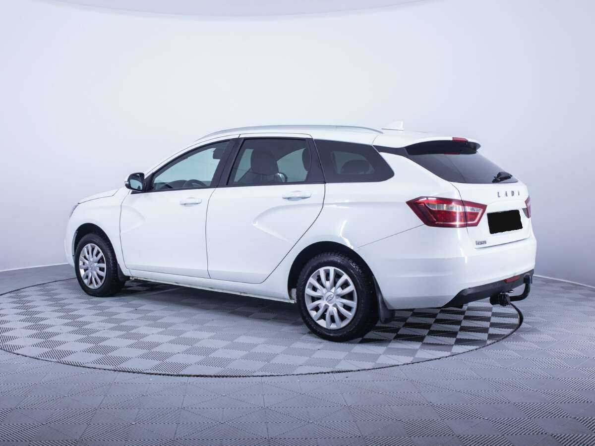 Lada (ВАЗ) Vesta SW, 2018 - Фото №6