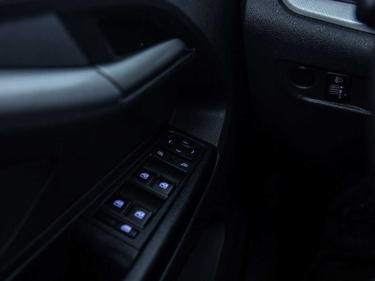 Lada (ВАЗ) Vesta SW, 2018 - Фото №13