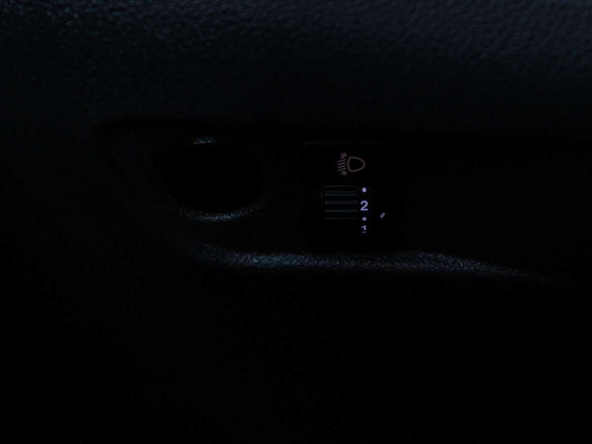 Lada (ВАЗ) Vesta SW, 2018 - Фото №14