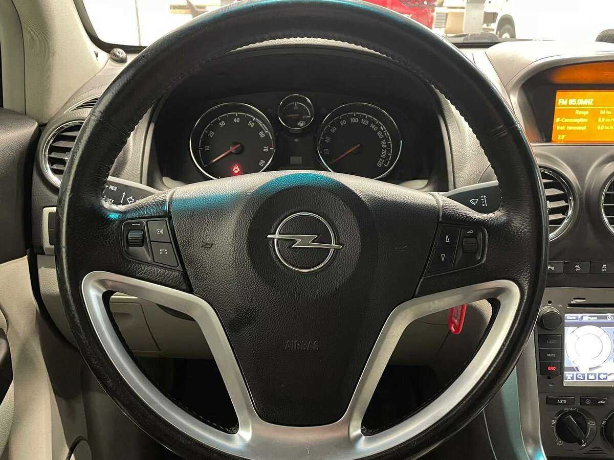 Opel Antara, 2012 - Фото №6