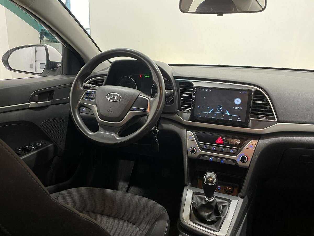 Hyundai Elantra, 2016 - Фото №6