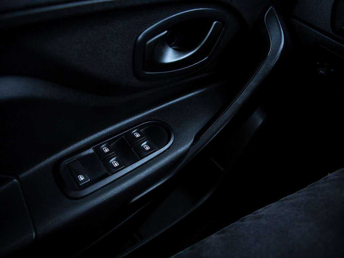 Lada (ВАЗ) XRAY, 2017 - Фото №12