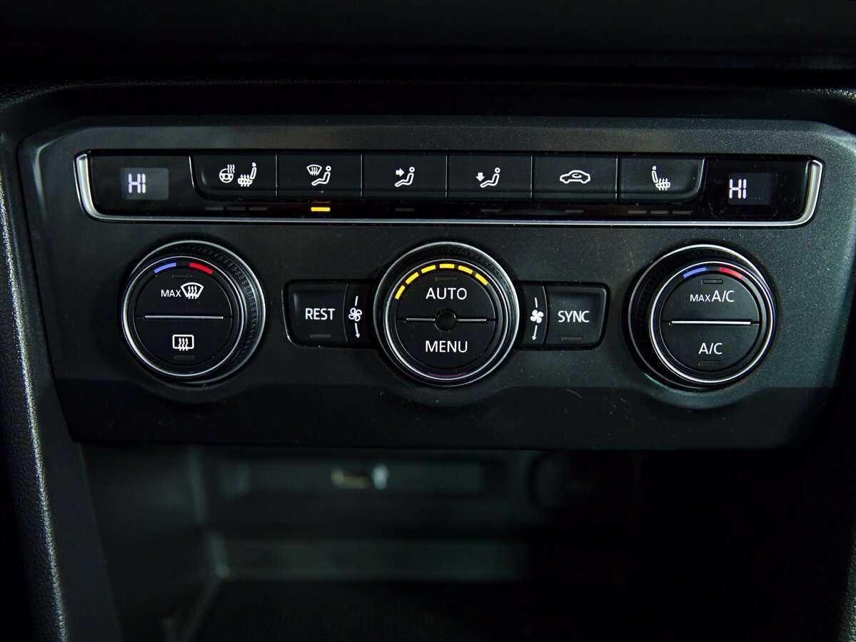 Volkswagen Tiguan, 2017 - Фото №12