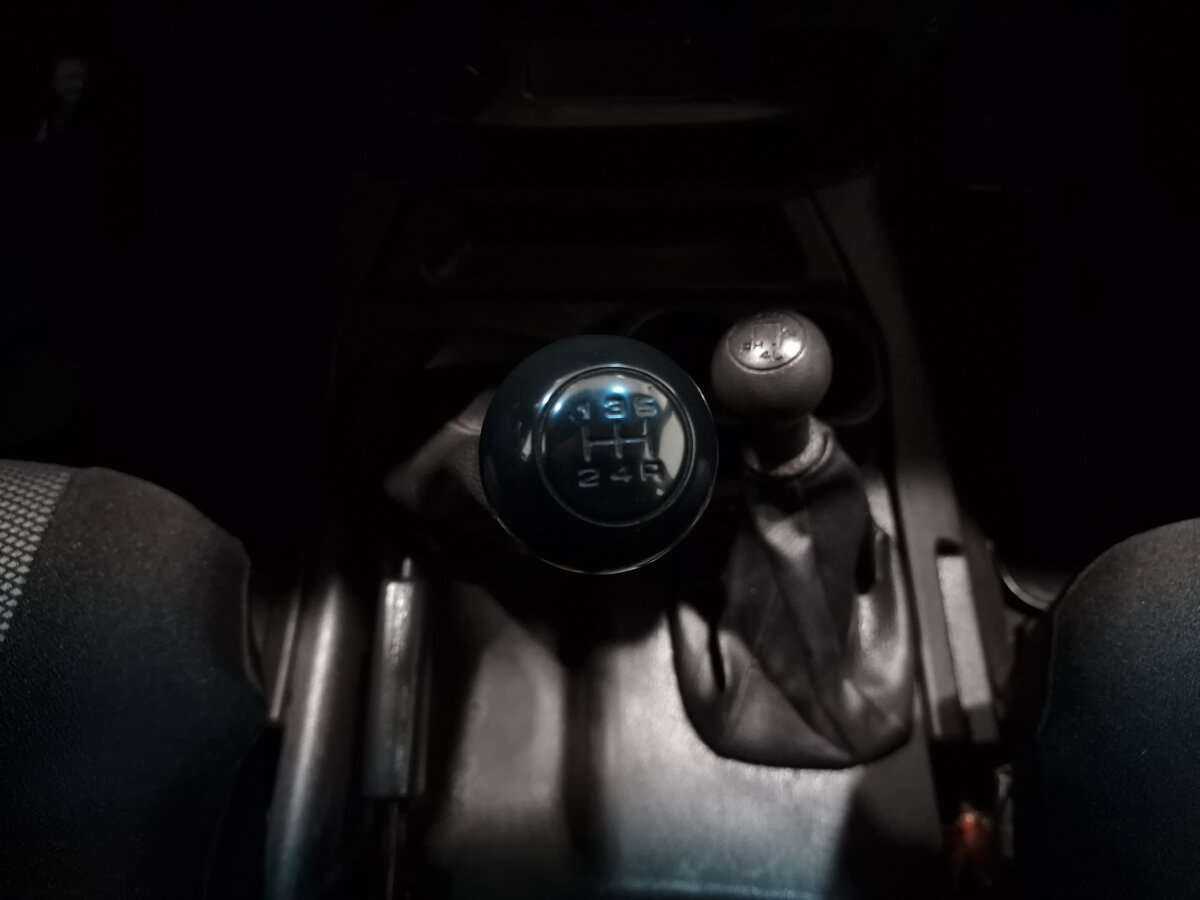 УАЗ Patriot, 2012 - Фото №9