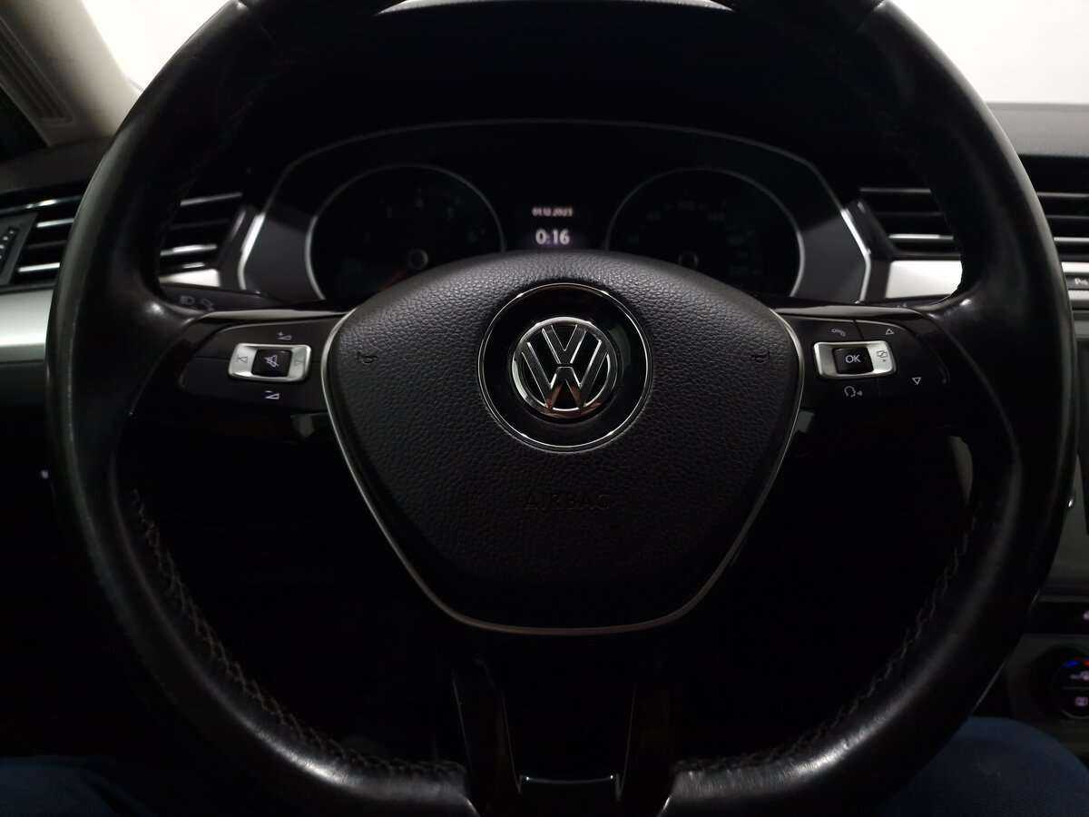 Volkswagen Passat, 2015 - Фото №4