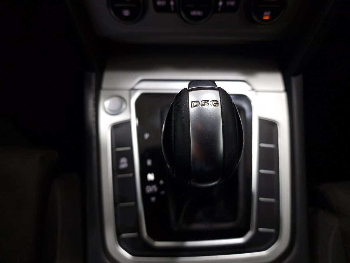 Volkswagen Passat, 2015 - Фото №8