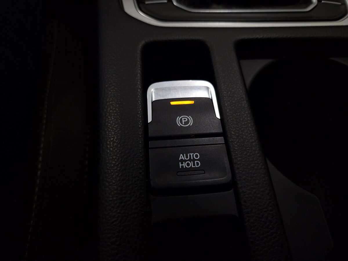 Volkswagen Passat, 2015 - Фото №14