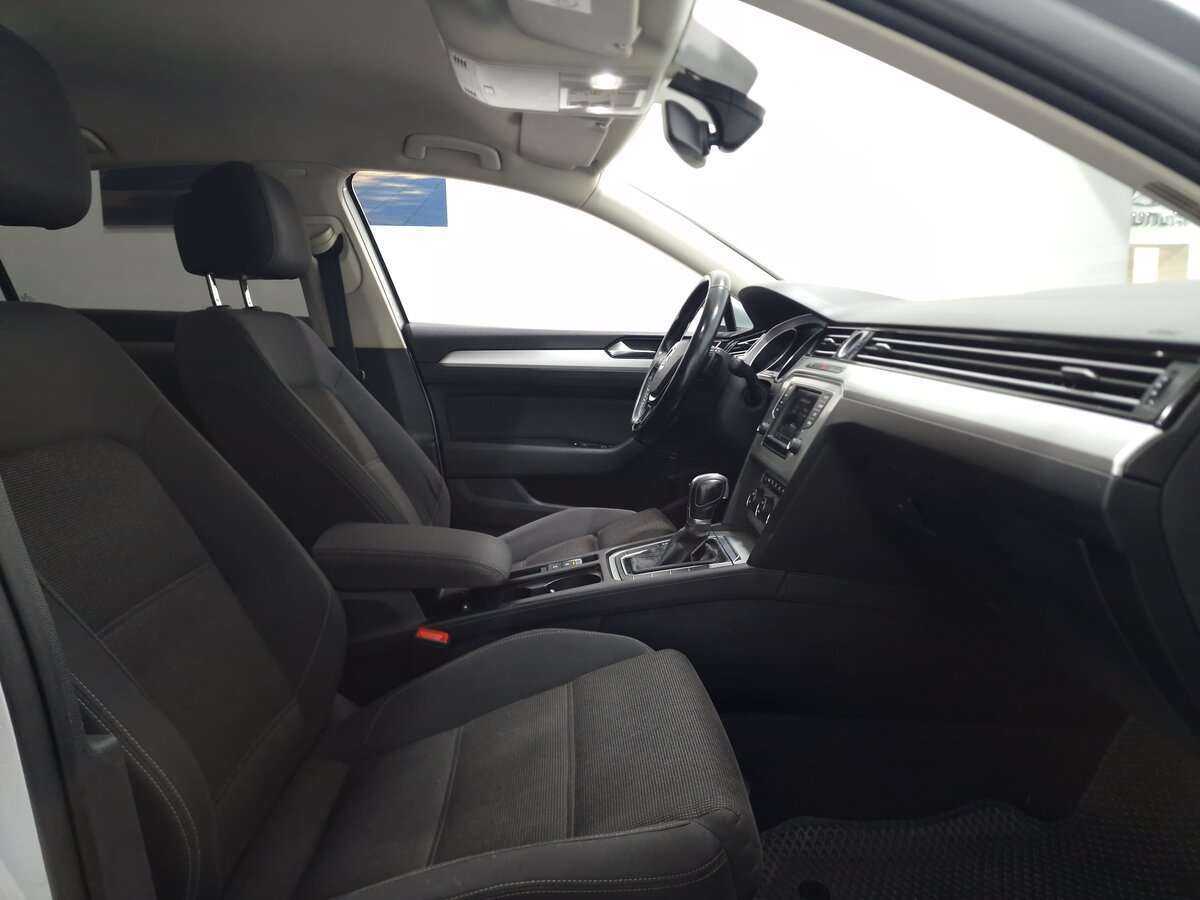 Volkswagen Passat, 2015 - Фото №15