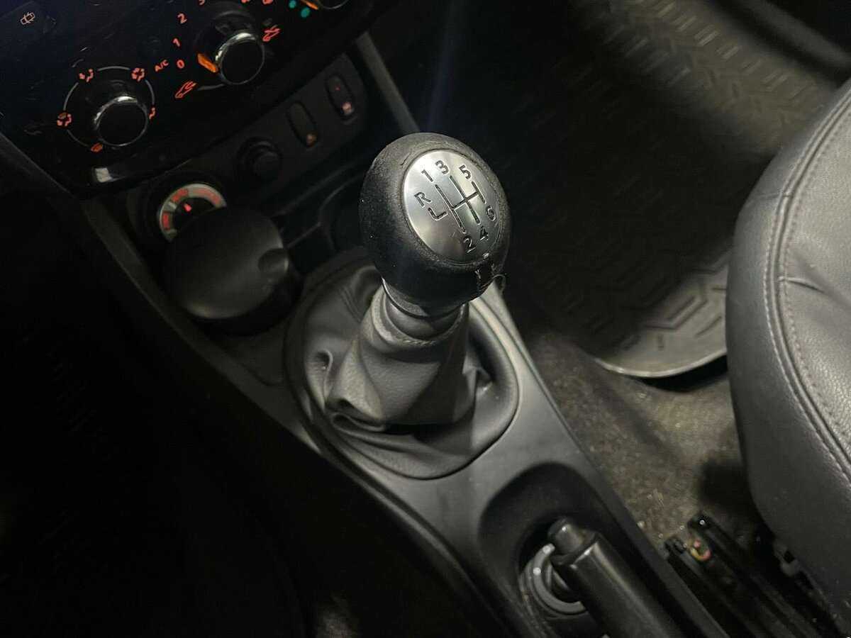 Nissan Terrano, 2015 - Фото №9