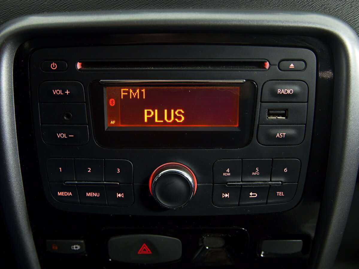 Renault Duster, 2012 - Фото №9