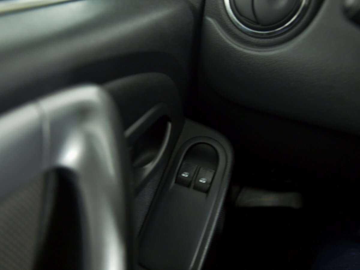 Renault Duster, 2012 - Фото №13