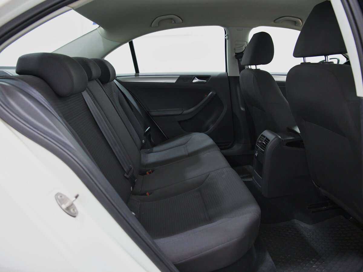 Volkswagen Jetta, 2015 - Фото №3