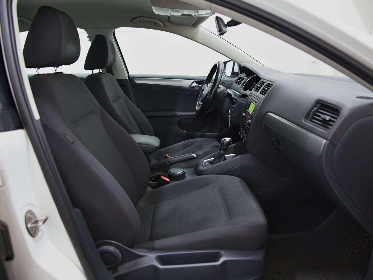 Volkswagen Jetta, 2015 - Фото №4