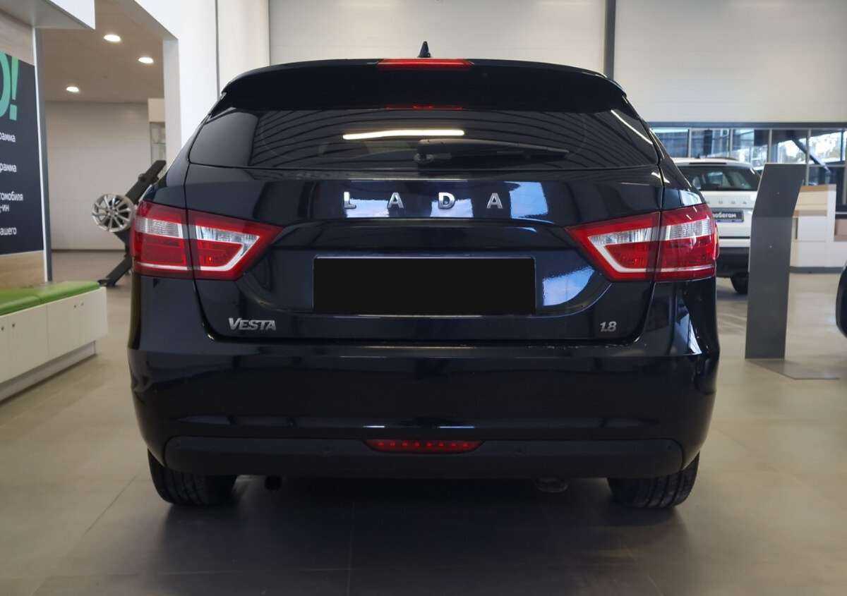 Lada (ВАЗ) Vesta SW, 2020 - Фото №2
