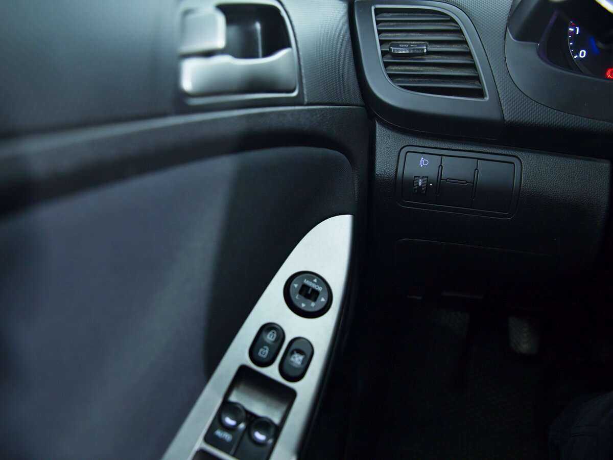 Hyundai Solaris, 2015 - Фото №11