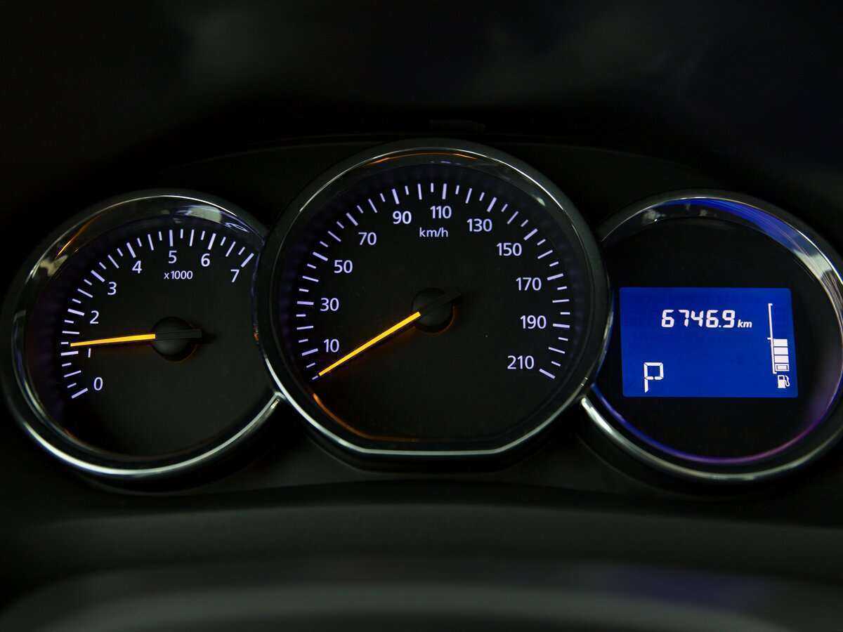 Renault Logan, 2015 - Фото №10