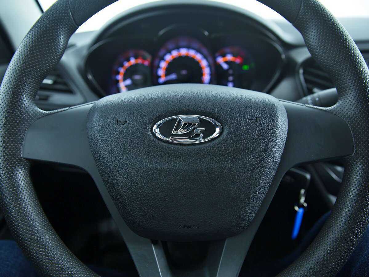 Lada (ВАЗ) Vesta, 2019 - Фото №9