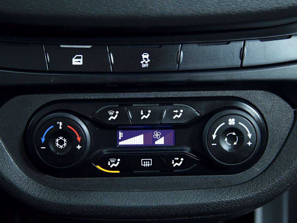 Lada (ВАЗ) Vesta, 2019 - Фото №12