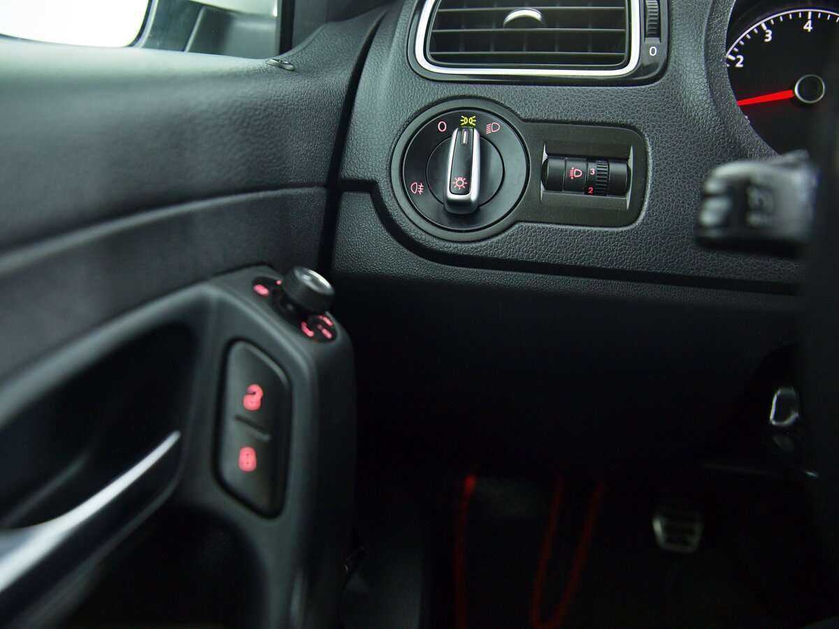 Volkswagen Polo, 2018 - Фото №11