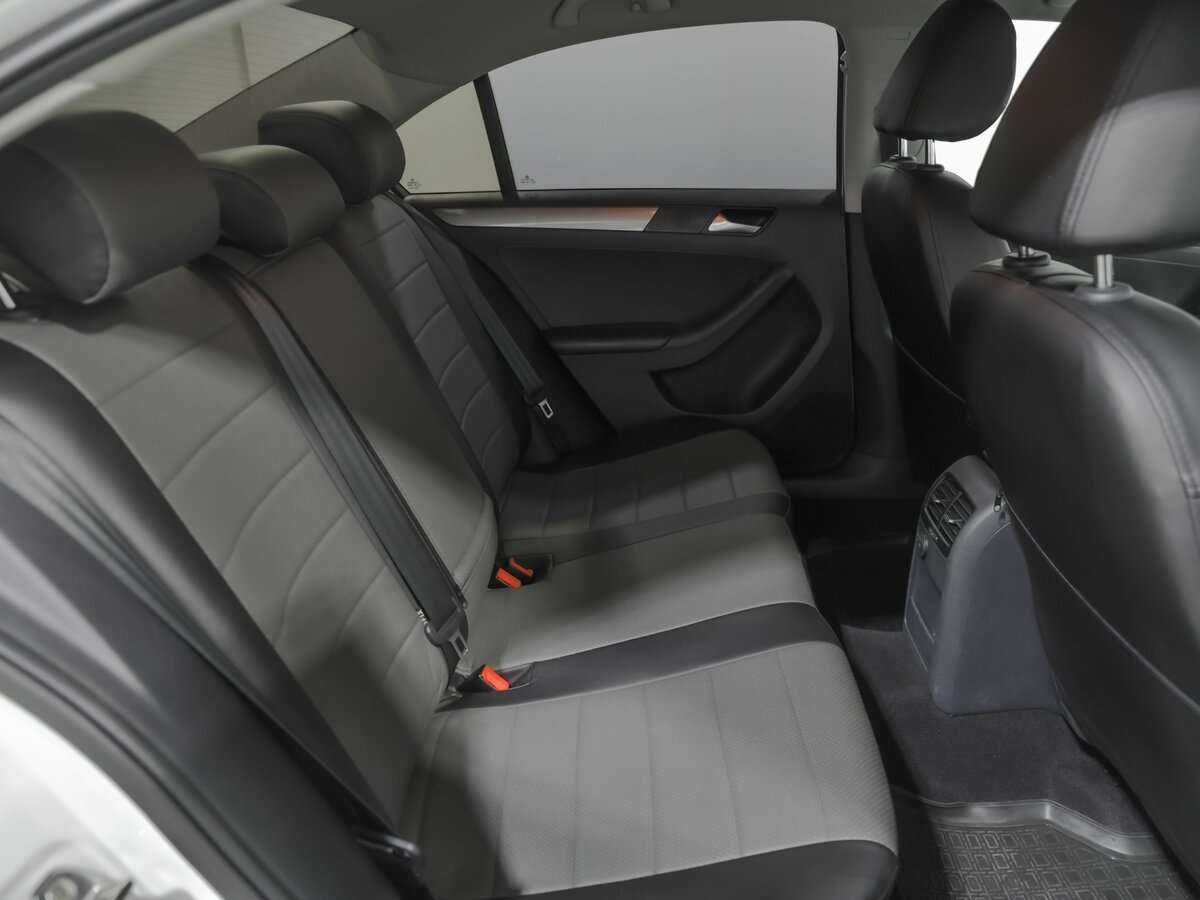 Volkswagen Jetta, 2016 - Фото №9