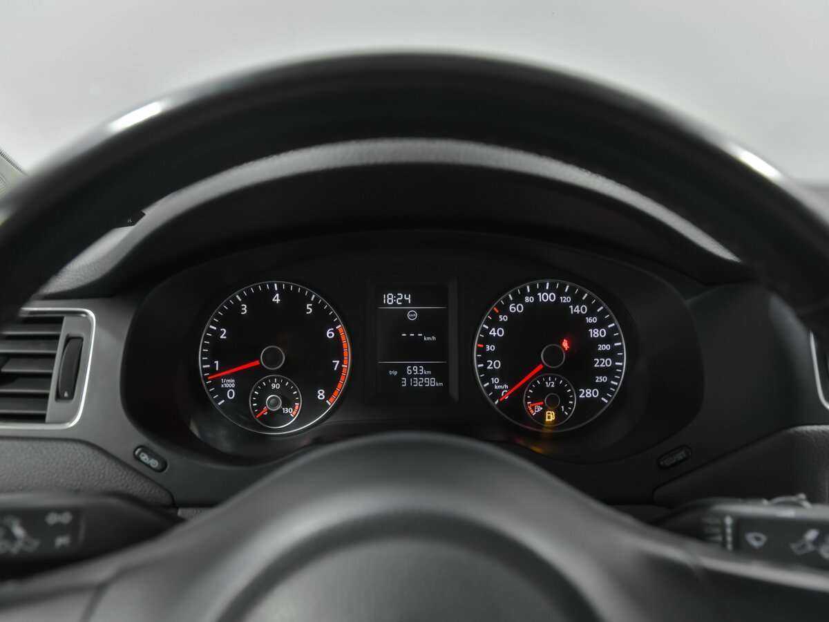 Volkswagen Jetta, 2012 - Фото №6