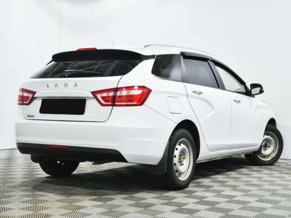 Lada (ВАЗ) Vesta SW, 2020 - Фото №3