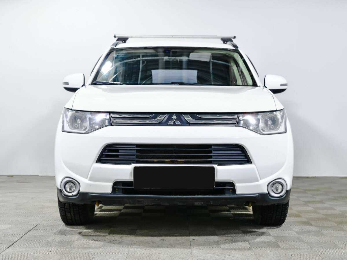 Mitsubishi Outlander, 2013 - Фото №1