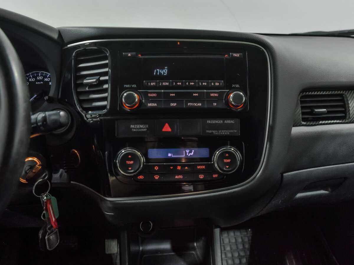 Mitsubishi Outlander, 2013 - Фото №9