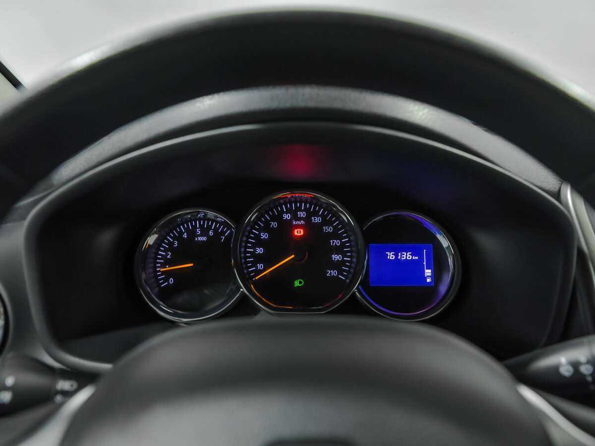 Renault Logan, 2018 - Фото №6