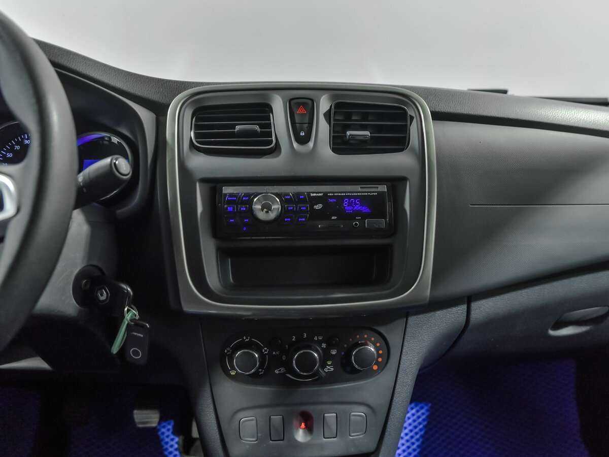 Renault Logan, 2018 - Фото №8